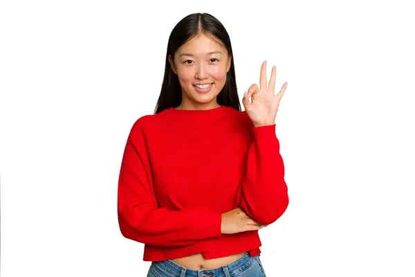 Jeune Femme Asiatique Isolé Sur Fond Vert Chroma Clin Oeil — Photo