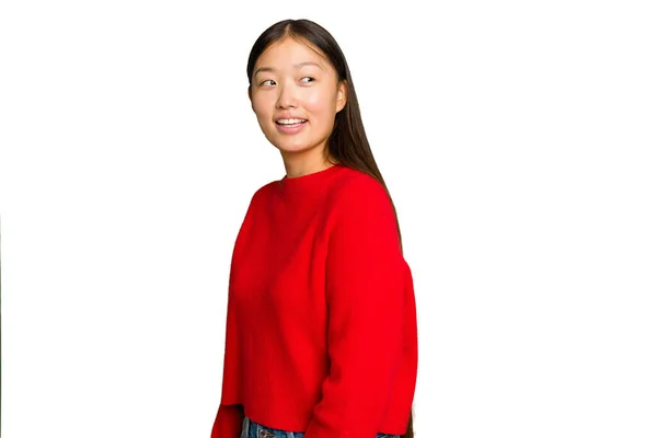 Jovem Mulher Asiática Isolada Fundo Croma Verde Olha Para Lado — Fotografia de Stock