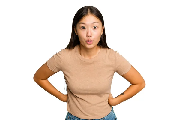 Jeune Femme Asiatique Isolé Sur Fond Chrome Vert Étant Choqué — Photo