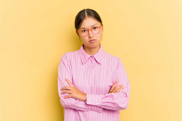 Young Asian Woman Isolated Yellow Background Unhappy Looking Camera Sarcastic — Stock Photo, Image
