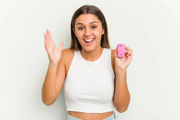 Young Indian Woman Holding Electronic Pink Car Keys Receiving Pleasant — Stock Photo, Image