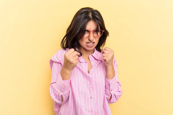Young Indian Woman Isolated Yellow Background Upset Screaming Tense Hands — Stock Photo, Image