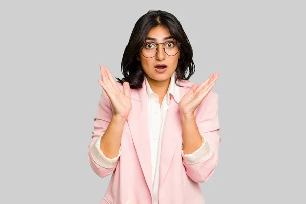 Young Indian Business Woman Wearing Pink Suit Isolated Surprised Shocked — Stock Photo, Image