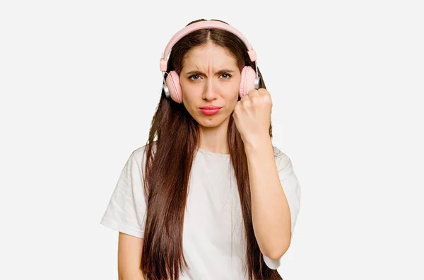 Mulher Branca Jovem Usando Fones Ouvido Isolado Mostrando Punho Para — Fotografia de Stock