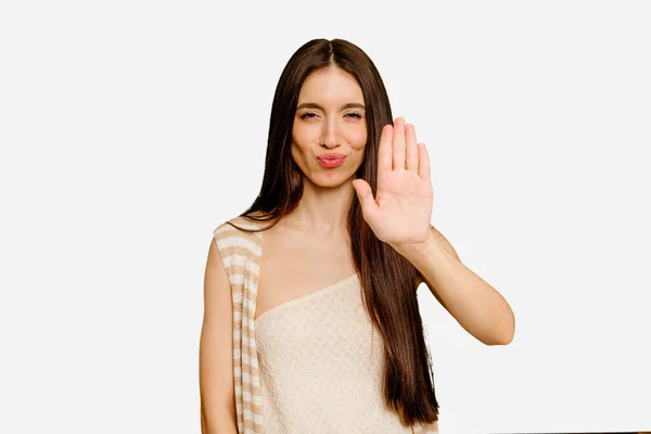 Young Caucasian Long Hair Woman Isolated Standing Outstretched Hand Showing — Stock Photo, Image