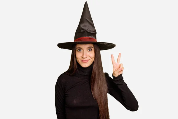 Giovane Donna Caucasica Vestita Strega Halloween Isolato Mostrando Numero Due — Foto Stock