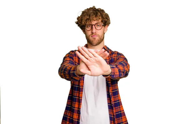 Young Caucasian Man Isolated Green Chroma Background Standing Outstretched Hand — Stock Photo, Image