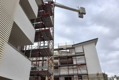 İnşaat alanında çalışma sürüyor.