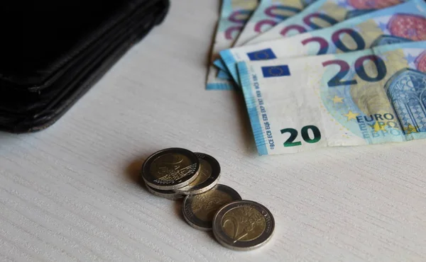 Pièces Euros Sur Billets Euros — Photo