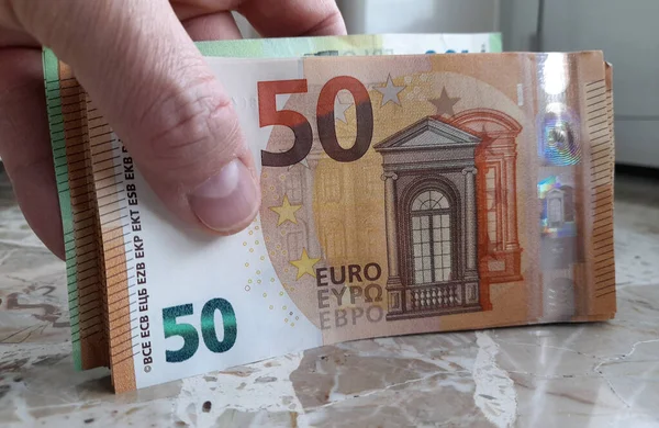 Eurobankovky Rukou Bohatého Člověka — Stock fotografie