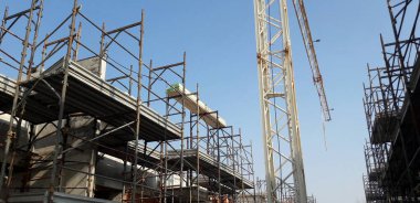 İnşaat alanında çalışma sürüyor.