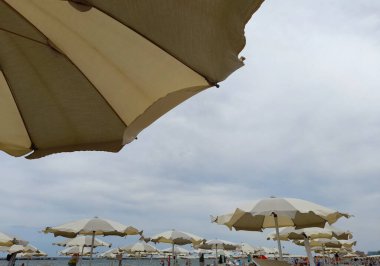 Yazı deniz kenarında geçirmek için hamam hazır.