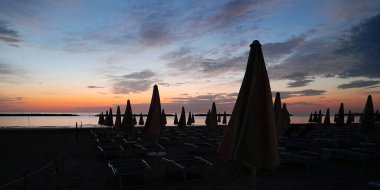 Yazın ilk ışıklarıyla hamam.