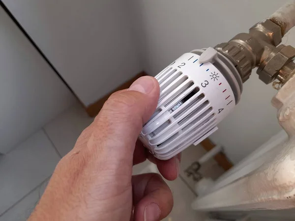 Термостатический Клапан Отопления Дома — стоковое фото