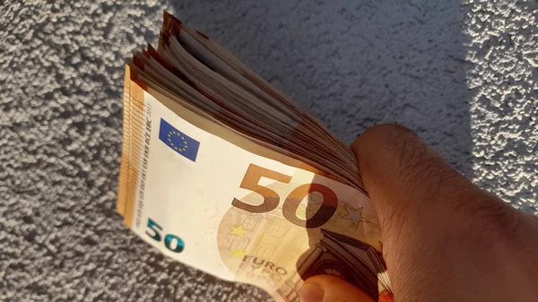 Billetes Euros Manos Una Sola Persona —  Fotos de Stock