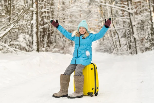 Girl Winter Felt Boots Sits Suitcase Frosty Snowy Day — Stock Photo, Image