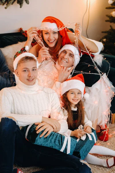 Close Portrait Happy Family Sitting Sofa Christmas Tree Celebrating Holiday — Stock Photo, Image
