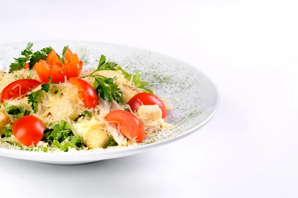 Греческий Салат Сыром Фета Оливками Помидорами Вегетарианская Средиземноморская Кухня Белом — стоковое фото