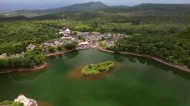 Lord Shiva 'nın WS Tapınağı Grand Bassin yakınlarında, Port Louis, Mauritius