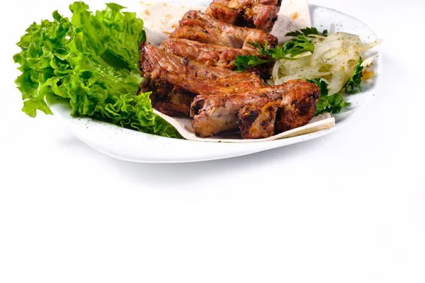 Meat Kebab Ribs Lavash Onions Cabbage White Plate Isolated White — Stock Photo, Image