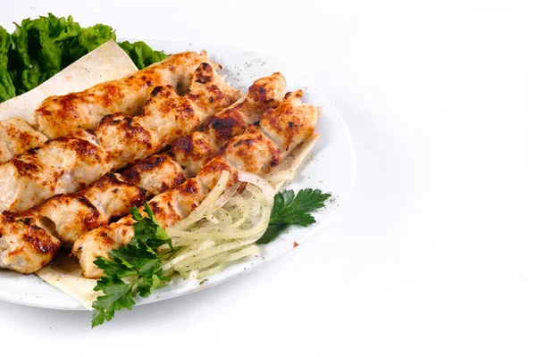 Homemade Kebab Skewers Pita Bread Onions Cabbage Vegetables White Plate — Stock Photo, Image