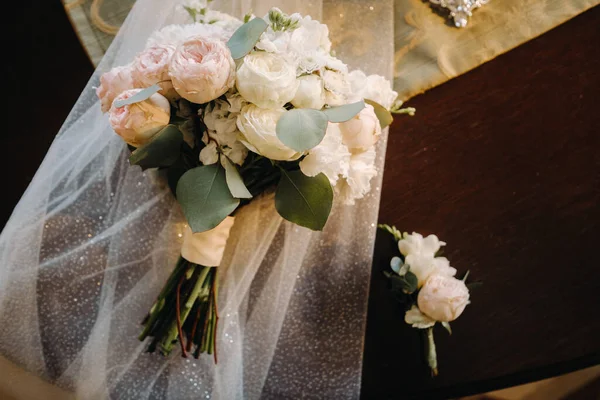 Ramo Boda Rosas Que Yacen Superficie Floristería Boda — Foto de Stock