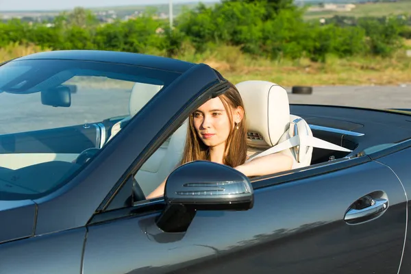 Beautiful Young Woman Driving Mercedes Benz Sl550 Convertible Road Girl — Stock Photo, Image