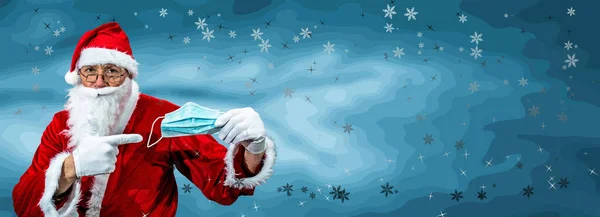 圣诞老人解释了在大脑皮层病毒大流行期间戴口罩的重要性 雪地背景下的新年贺卡 — 图库照片