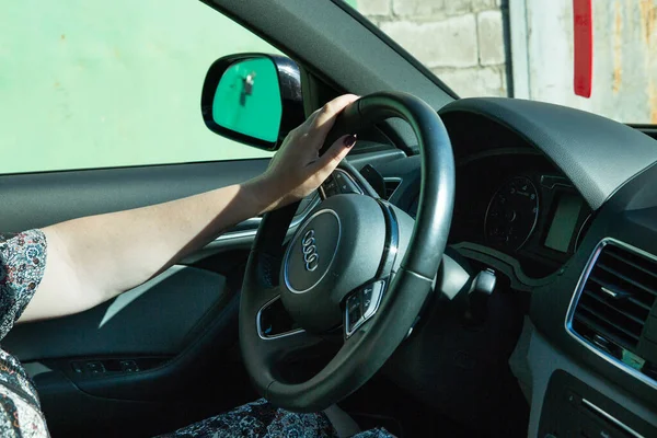Dnepropetrovsk Ukraine 2022 Close Female Hands Steering Wheel While Driving — Stock Photo, Image