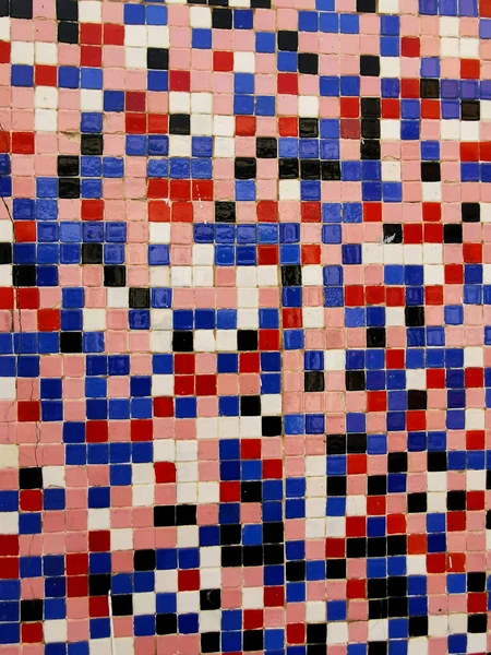 Azulejos Mosaico Cerámica Con Cuadrados Brillantes Multicolores Dispuestos Patrón Caótico — Foto de Stock
