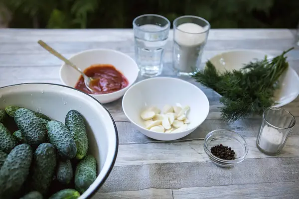 Process Preserving Pickled Cucumbers Winter Ingredients Preservation Dill Peeled Garlic — Stockfoto