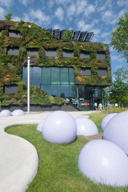 Almere, Hollanda - 17 Haziran 2022: şehrin yaşamasına izin verin. Yüksek kalite fotoğraf