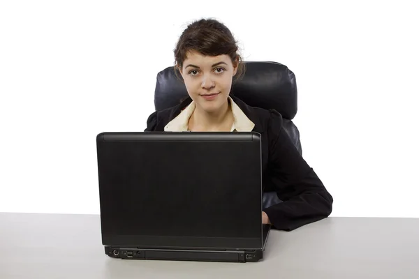 Zakenvrouw met laptop — Stockfoto