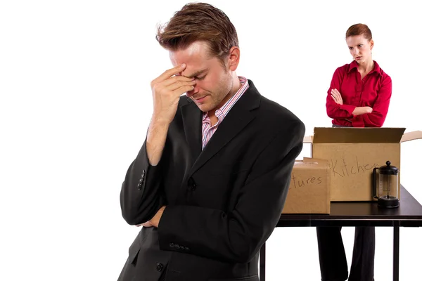 Couple breaking up and moving out — Stock Photo, Image