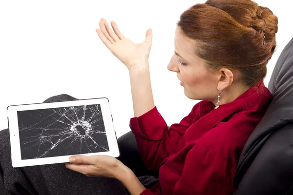 Reclamando de uma tela de tablet quebrado — Fotografia de Stock