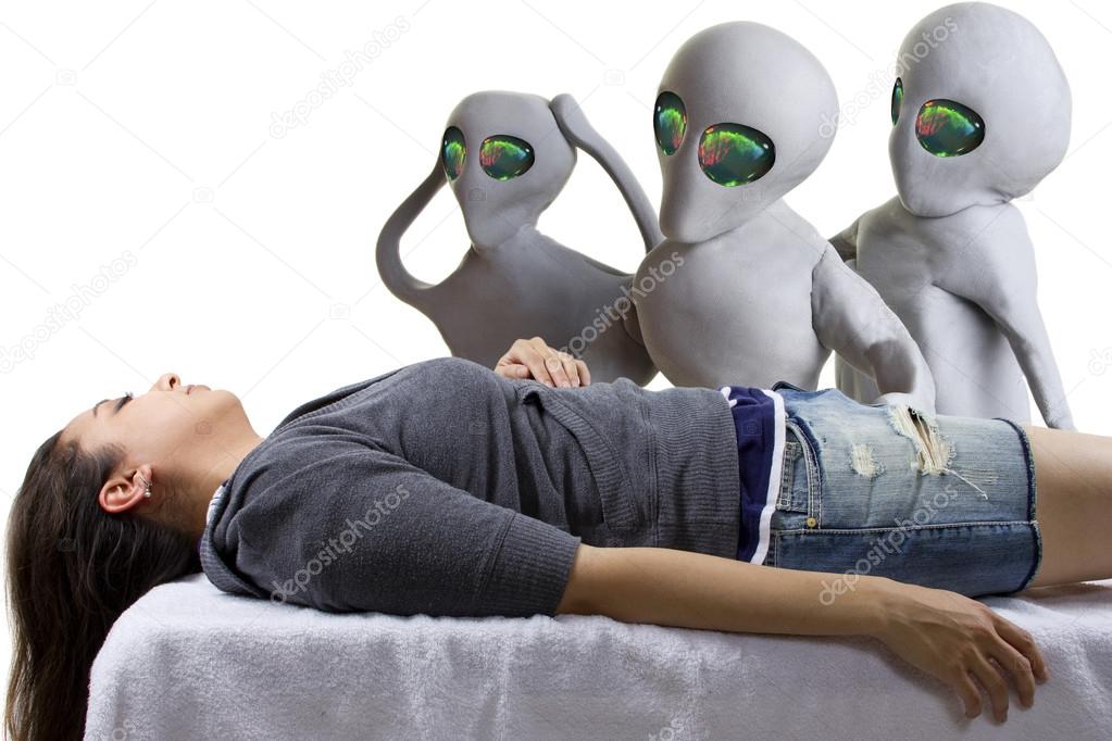 Aliens abduct a woman