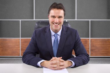 erkek haber spikeri Studio