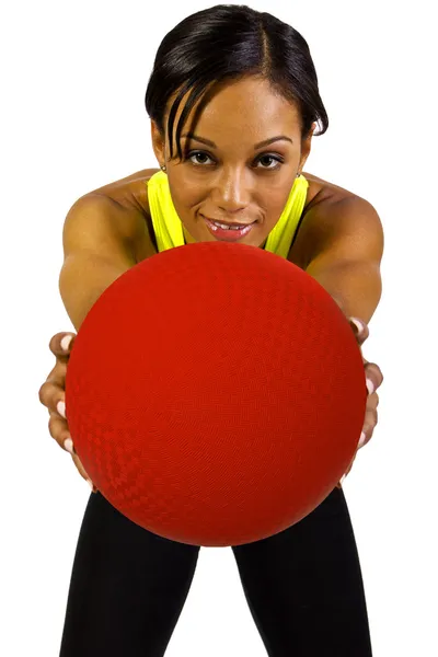 Mulher com um dodgeball — Fotografia de Stock