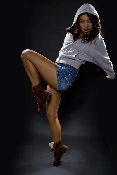 Latina tancerką hip hop — Zdjęcie stockowe