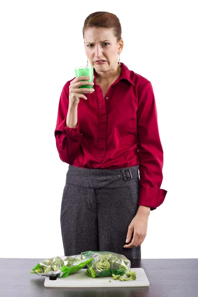 Žena, znechucená tím, zeleninové šťávy — Stock fotografie