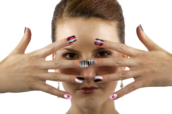 Weibliches Modell zeigt Nagelkunst — Stockfoto