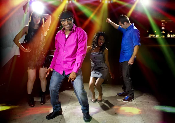 People dancing in nightclub — Stock Photo, Image