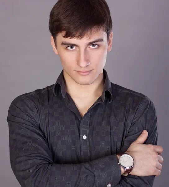 Young man looking confidently — Stock Photo, Image