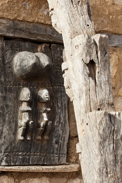 Typical door of Dogon granary, Mali (Africa). — Stock Photo, Image