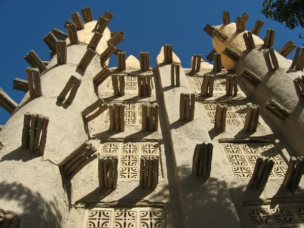 Mezquita de ladrillo de barro en Saba (Malí) ). Imagen De Stock
