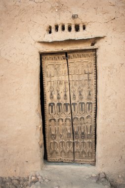 geleneksel kapı, bandiagara Eğimli yüzey.