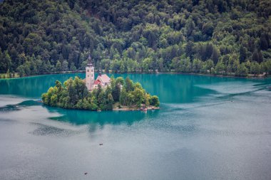 bled Kalesi, lake bled, Slovenya bled adasının görünümü.