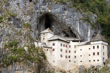 predjama Kalesi, Slovenya