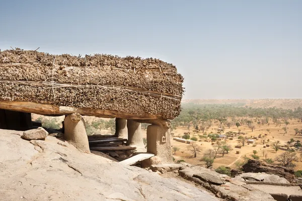 Toguna en una aldea Dogon, Malí, África . —  Fotos de Stock