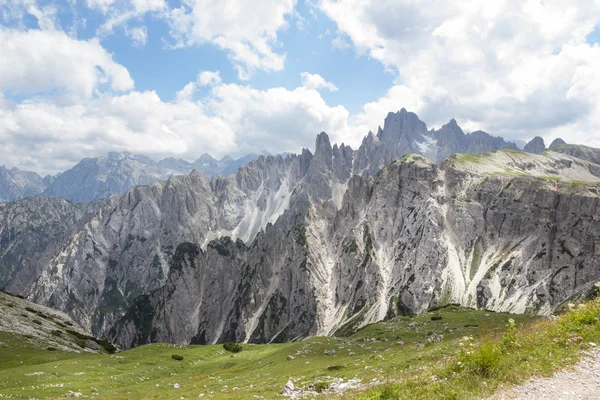 Доломітові Альпи, Альпи, Італія . — стокове фото